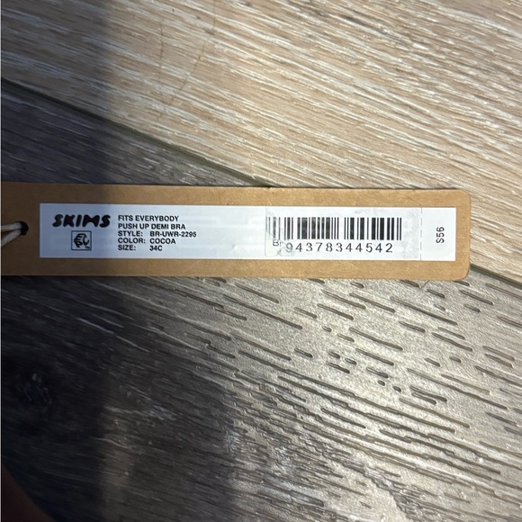 Skims Kim Kardashian Women’s Fits Everybody Push Up Demi Bra 34C New with Tags - Picture 2 of 3